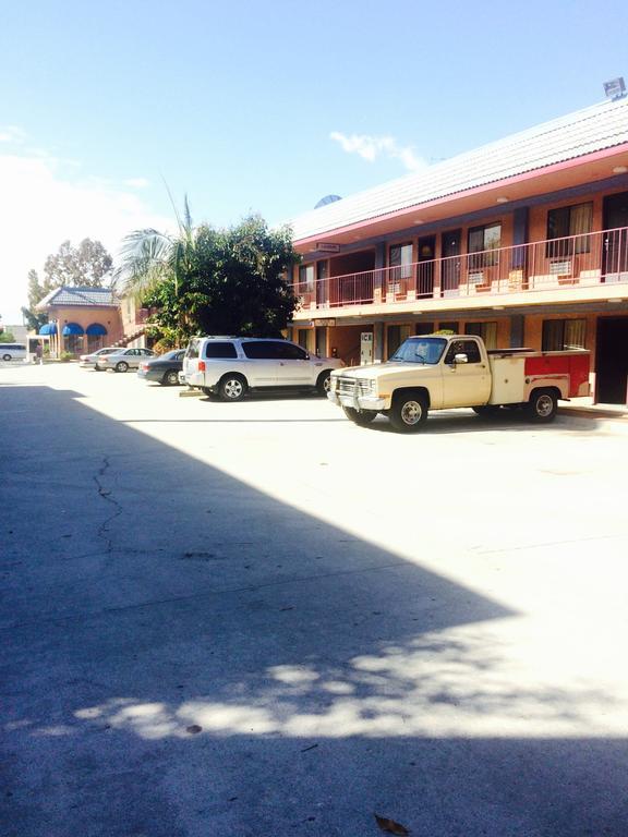 Travelers Inn LAX/Lawndale Bagian luar foto