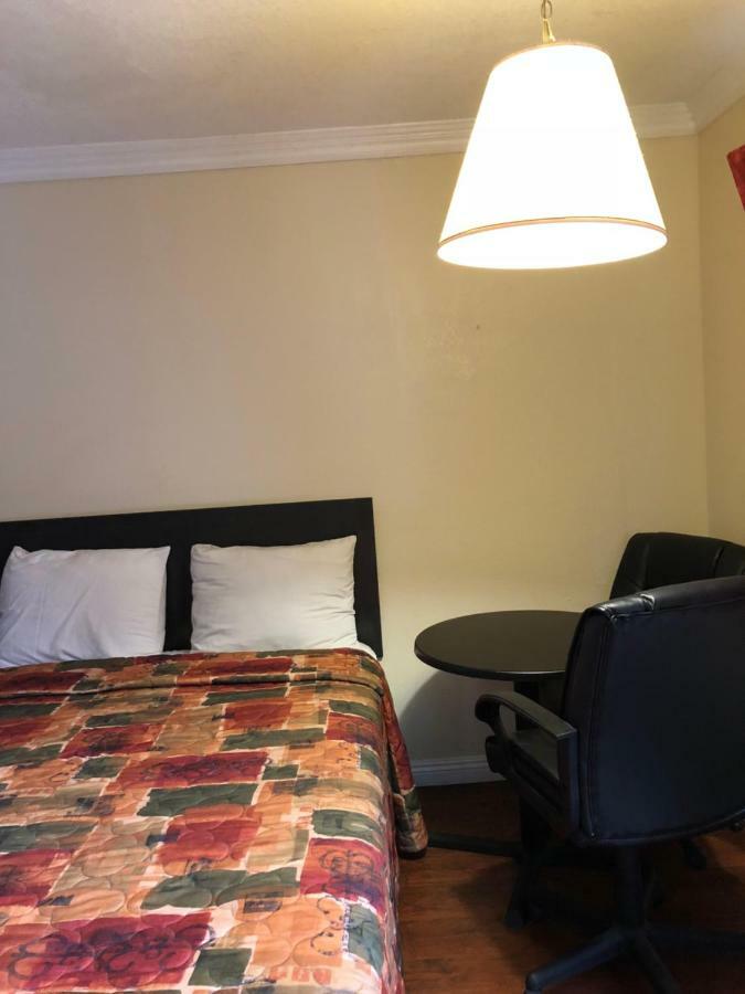 Travelers Inn LAX/Lawndale Bagian luar foto