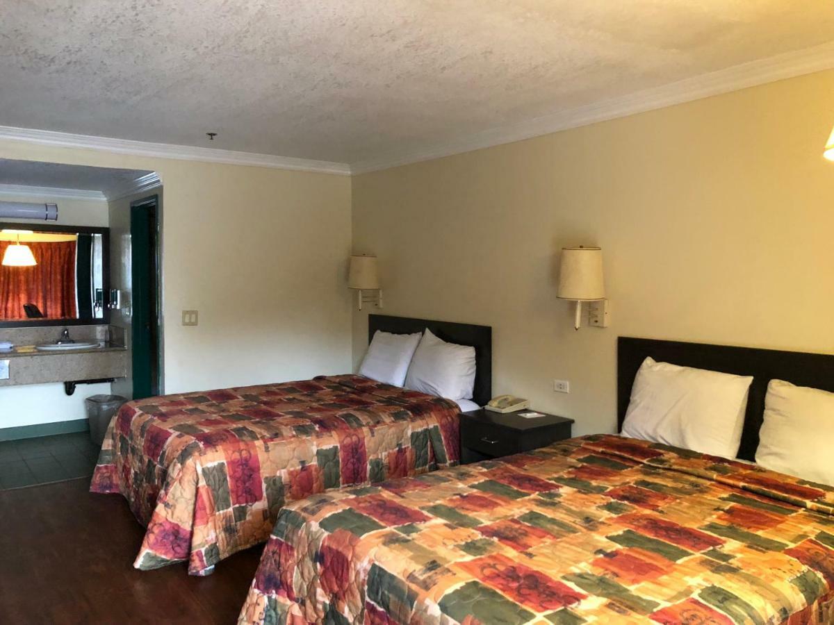 Travelers Inn LAX/Lawndale Bagian luar foto